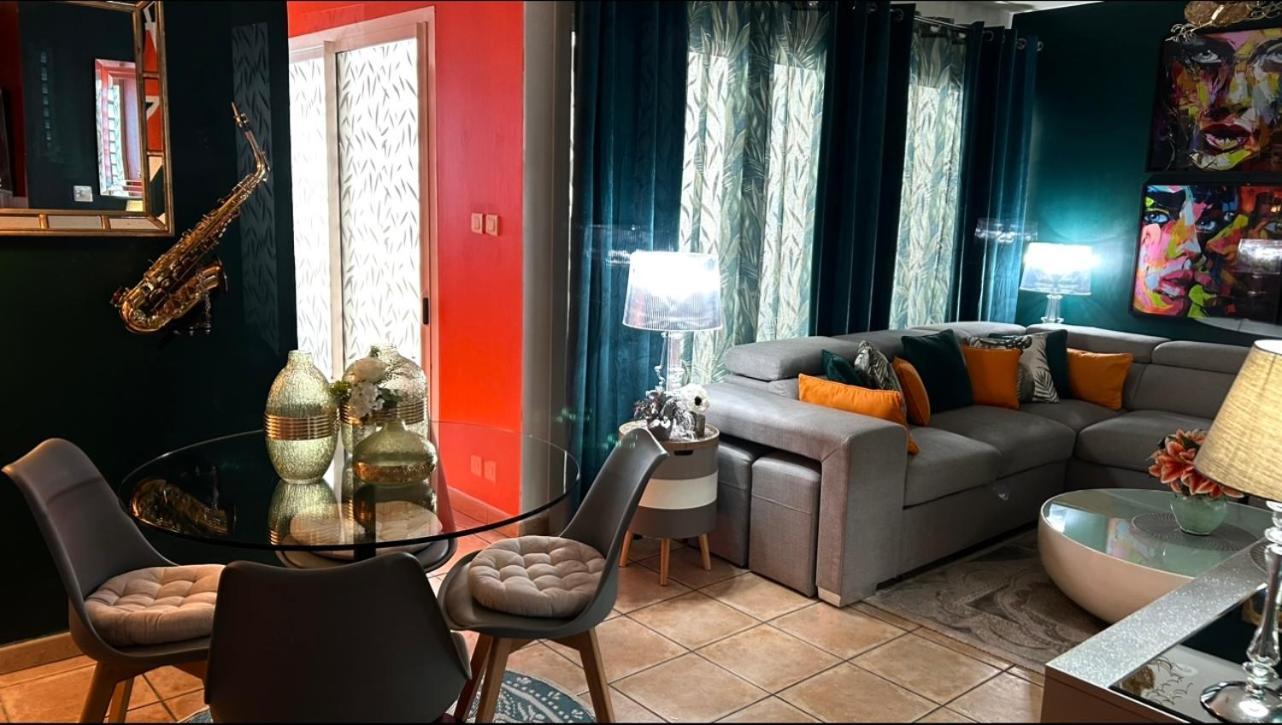 Bienvenue Chez Maxime Saint-Denis Exterior foto